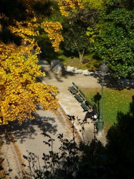 Lumière et couleurs chatoyantes au Parc des Buttes Chaumont by zagreus