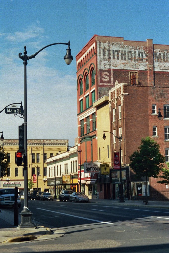 Wisconsin / La Crosse / Historic Downtown by Alfred Mueller