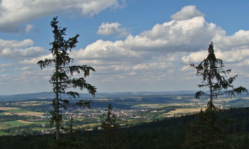 Luisenburg Felsenlabyrinth Blick vom Großen Haberstein auf Wunsiedel by Contessa