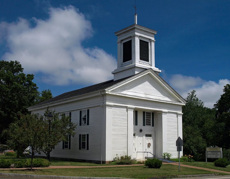 Morris Congregational Church by Connecticut Yankee