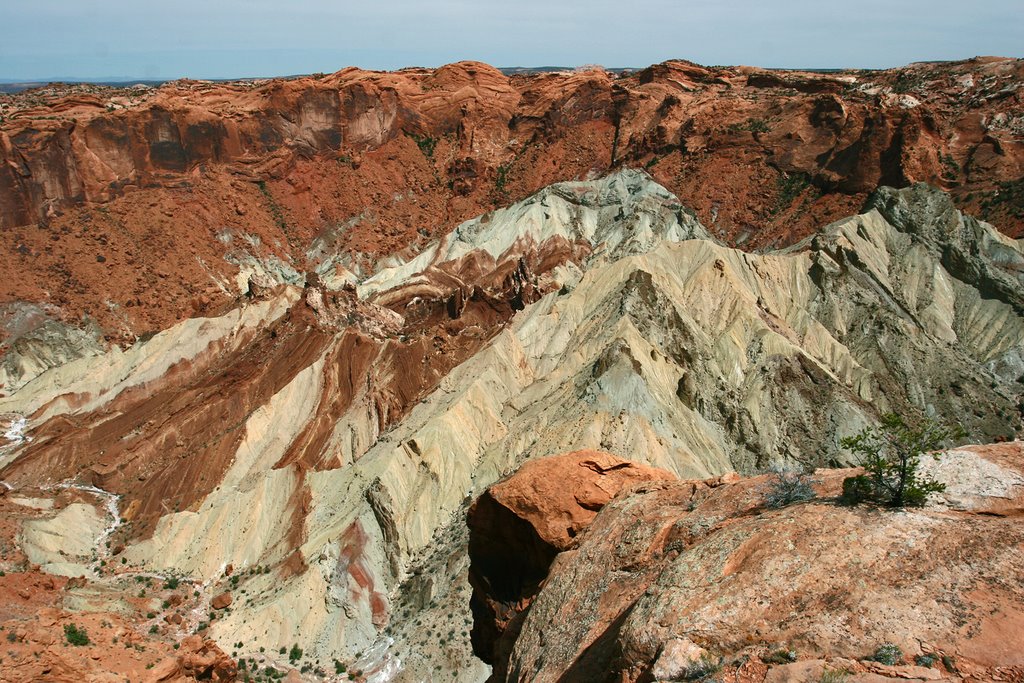 Upheaval Dome overlook, Canyonland NP by Paul Sorensen