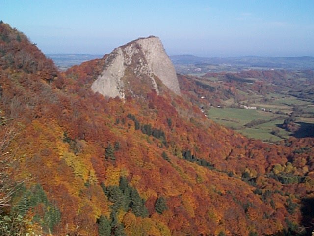 Roche Tuilière by Hedou