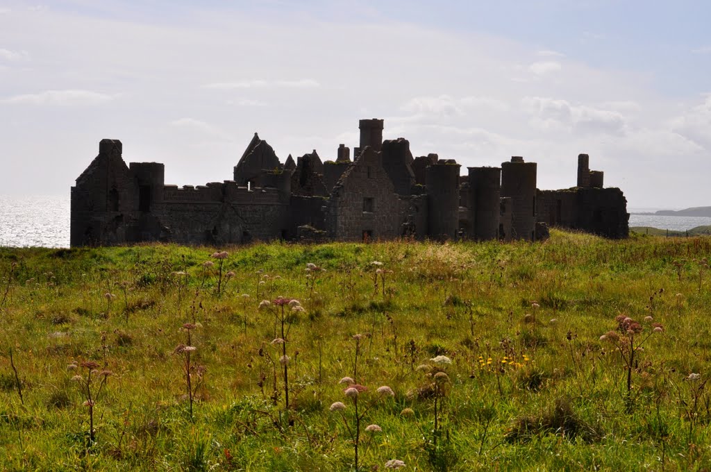 New Slains Castle by Bartolomeo Gorgoglione