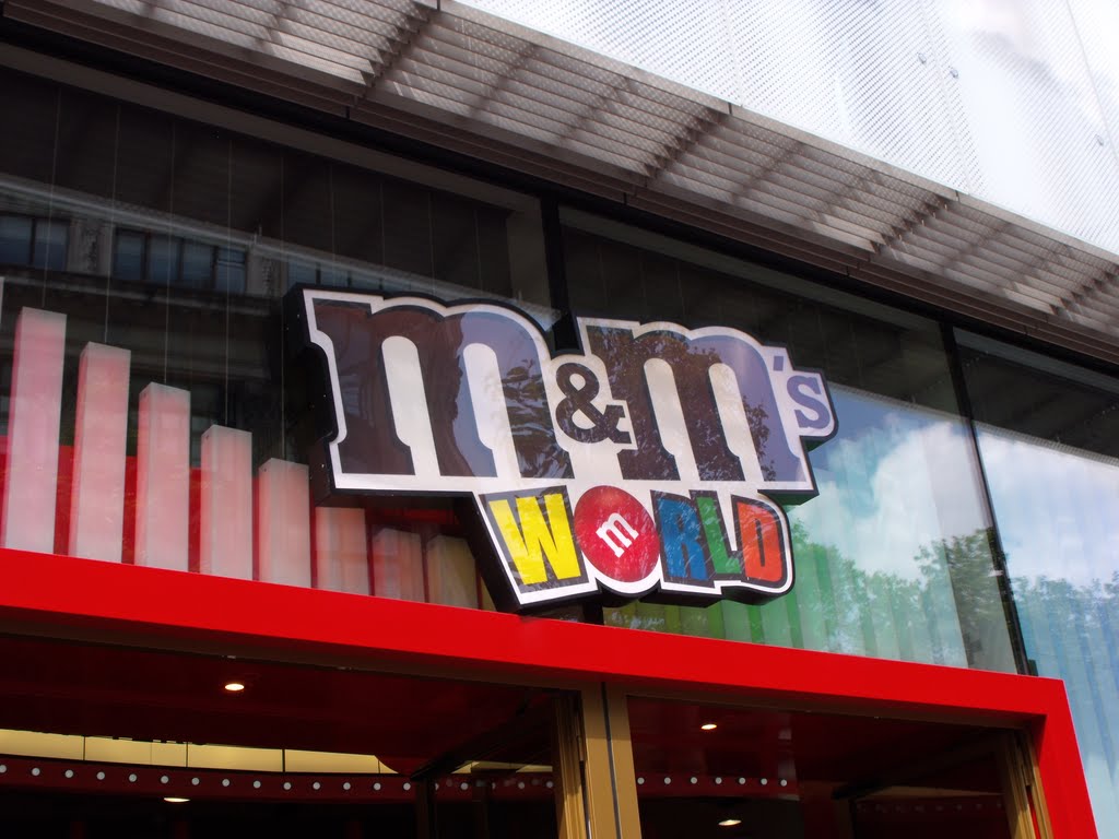 M&M world by ỘỘ Peter IJmker