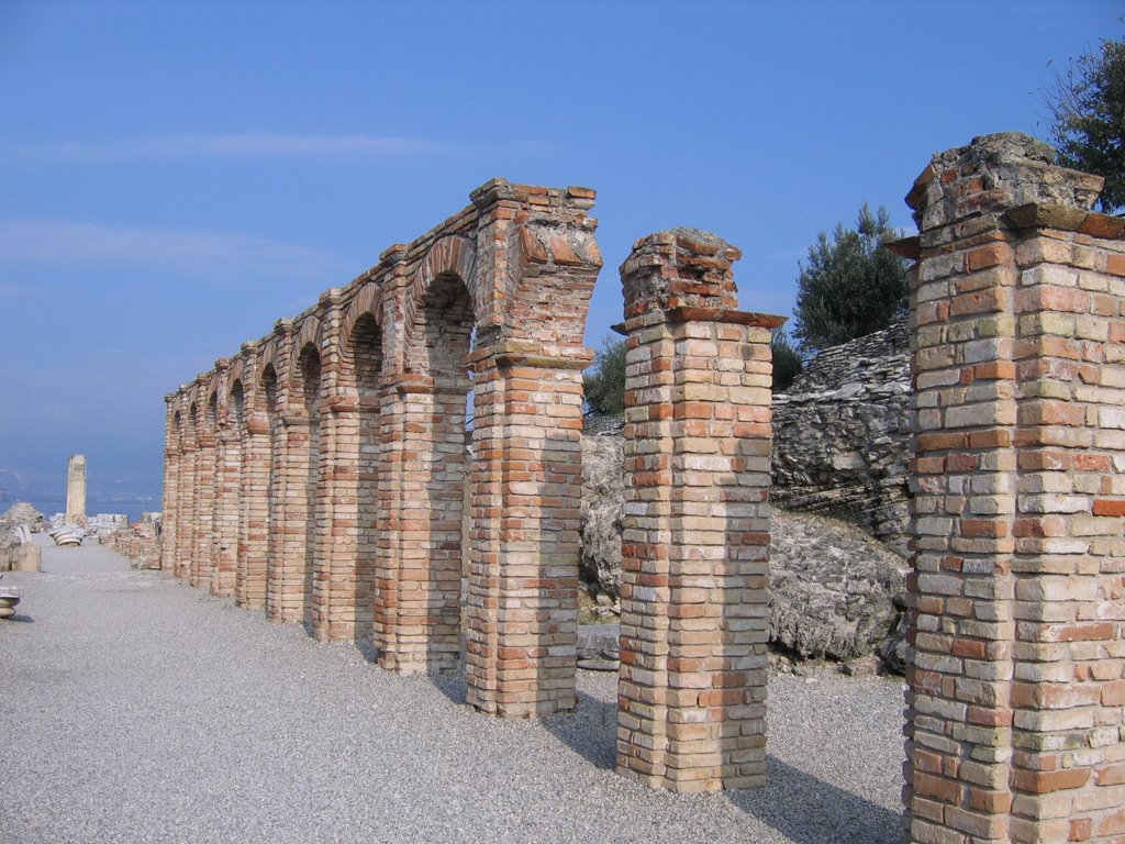 Sirmione - Grotte di Catullo by Sandro & Cristina