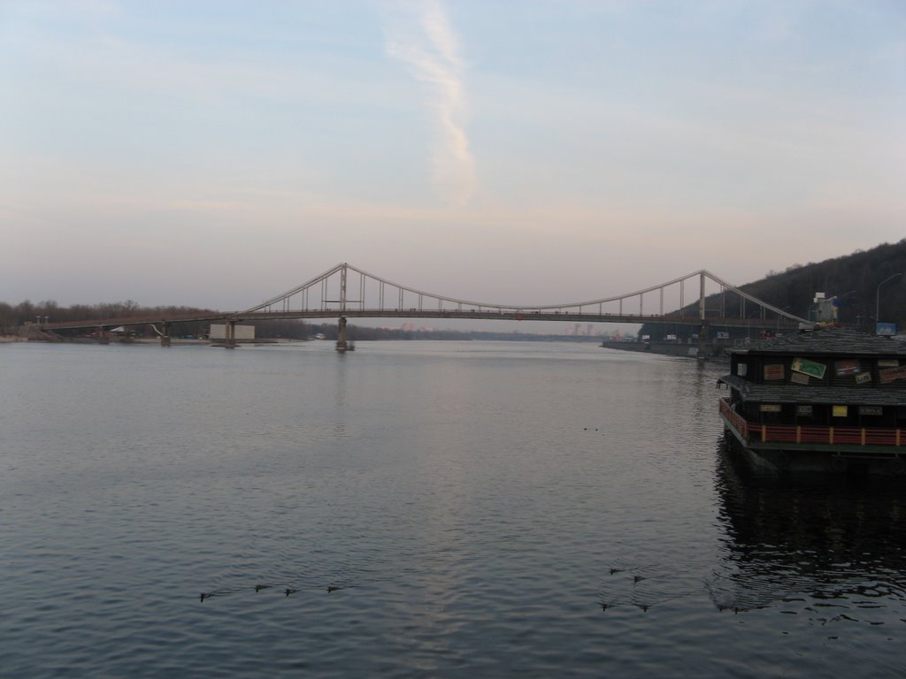 View on The Pedastrian Bridge over Dniper river by Андрій Шуран