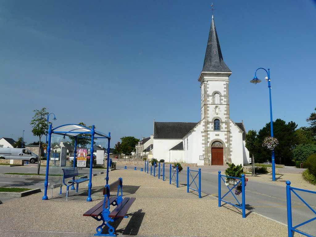 Le Tour du Parc, 56, église et mobilier urbain by tofil44