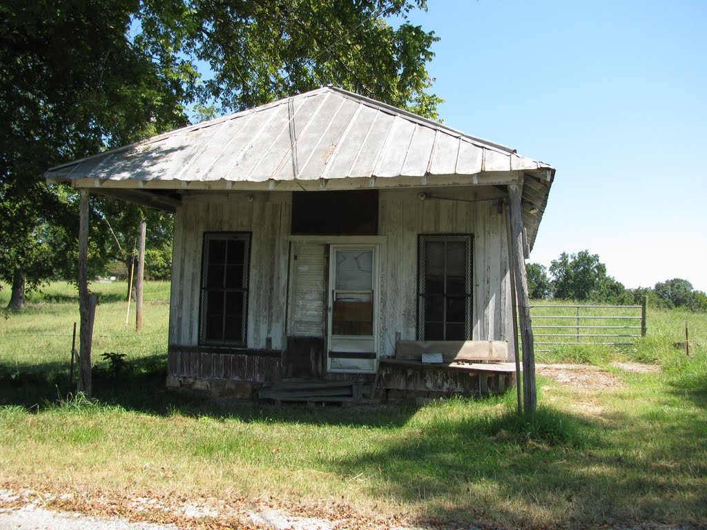 Old store building by passed by new highway 64 at IHY 65 by tuttputt