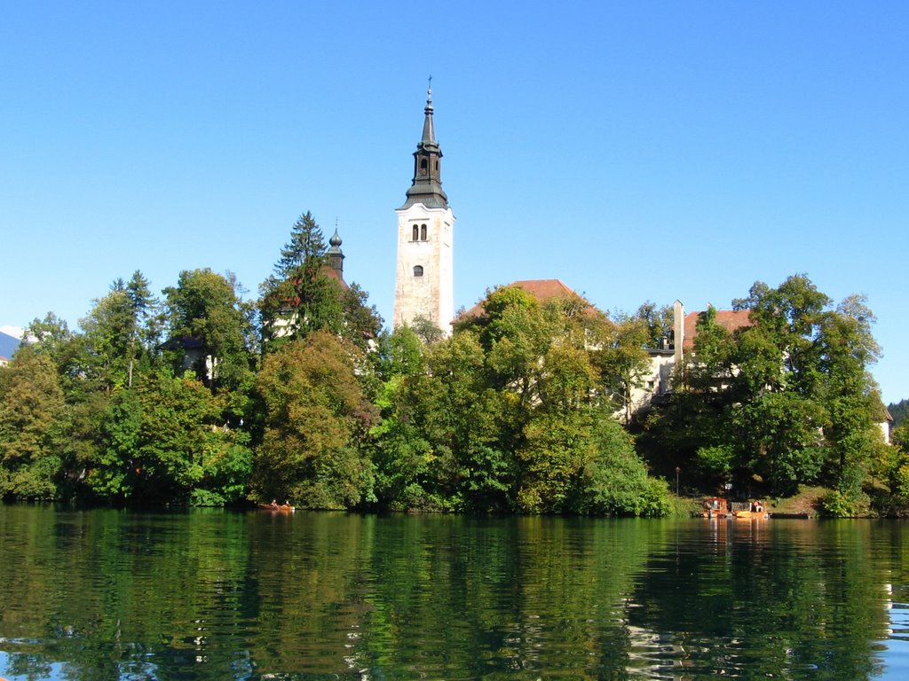 Bled lake by ulyanar