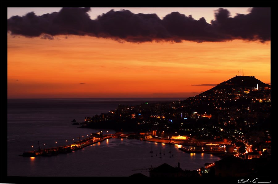 Funchal By Night by PmRg