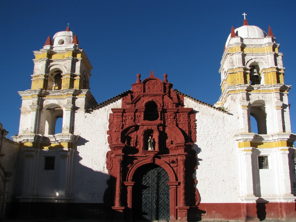 Santo Domingo church by Luis Garrido Cabrera