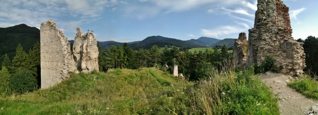 Veľká Fatra zo Sklabinského hradu by < JOKO >