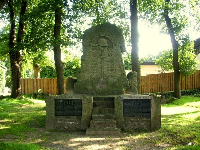 Bexhövede- Loxstedt, Denkmal " Nie wieder Krieg! " by Heinz.Bock