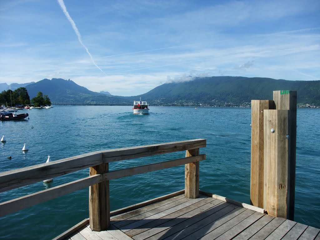 Veyrier-du-Lac, auf dem Schiffsanleger >> Süden by RDZfds