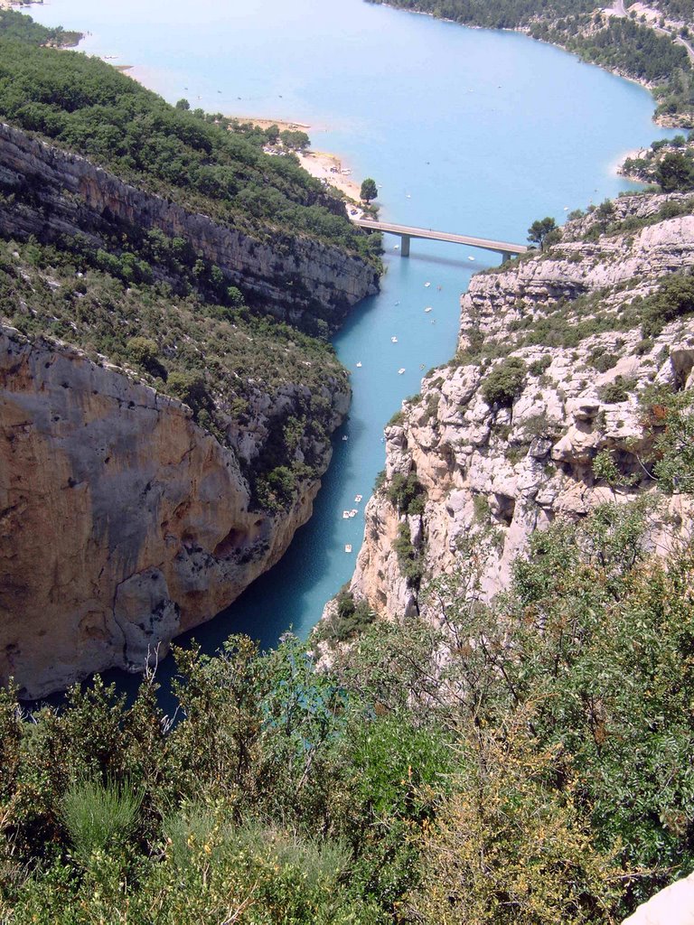 Lac de St. Crois by B. Timmer