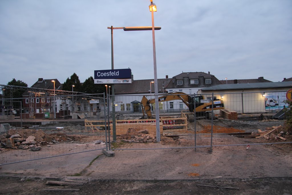 Baustelle Bahnhof im August 2011 by Stehrbert