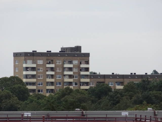 Hochhaus by GoFoto