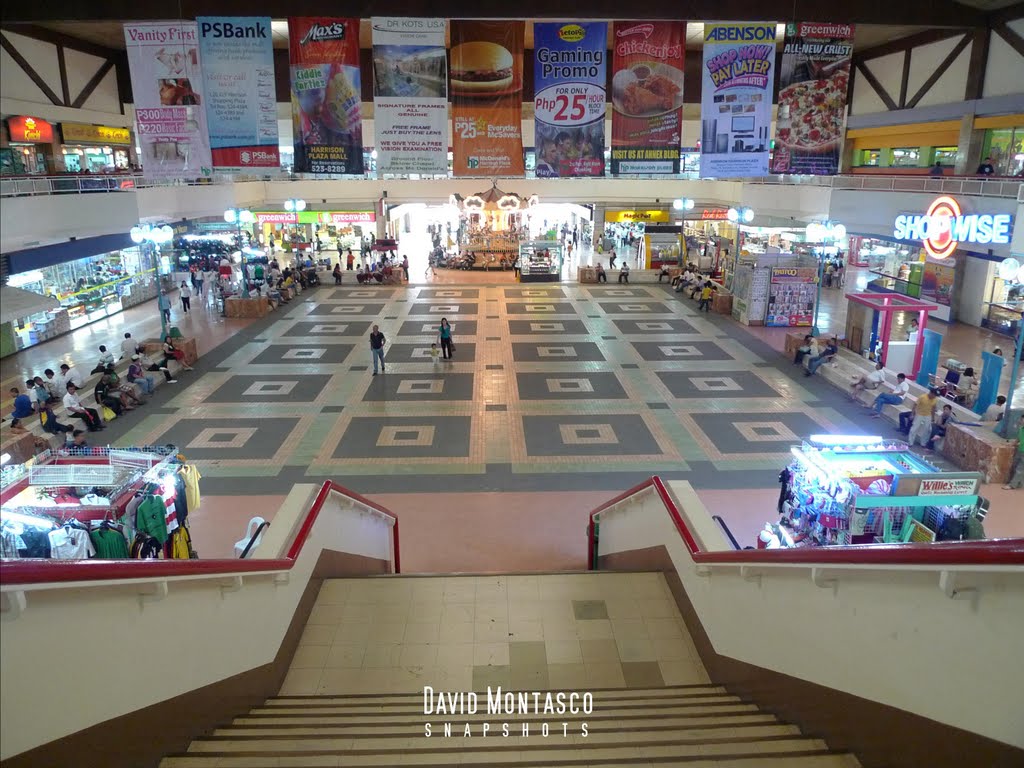 Harrison Plaza Center Atrium by Montasco