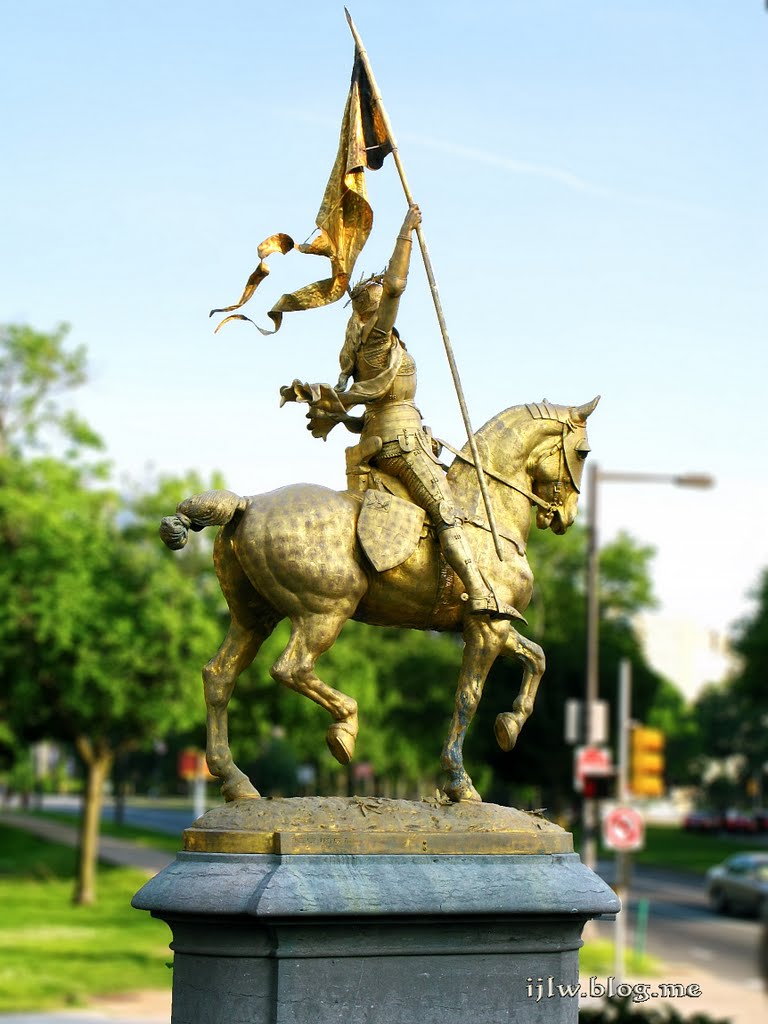 Statue of Joan of Arc by Lee Iljoo