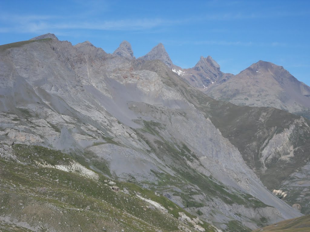 Vue sur les Aiguilles d'Arves depuis le vallon du Galibier by Matopée