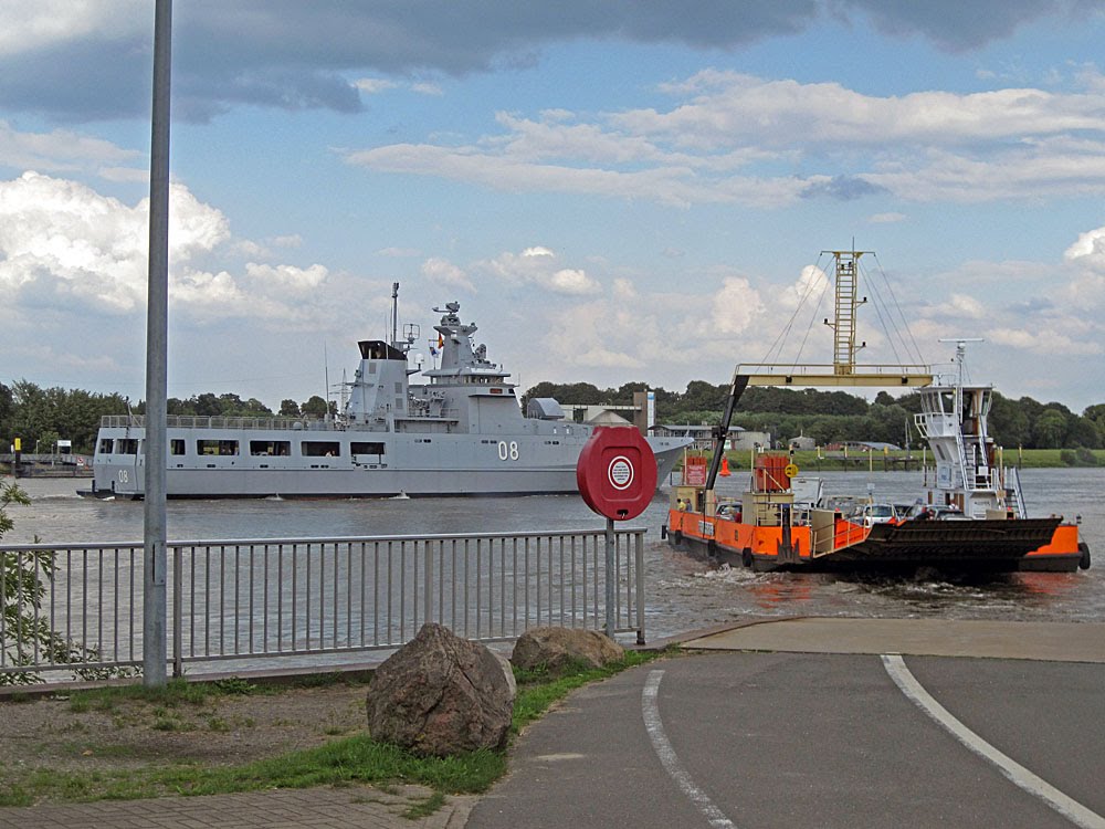 Berne-Farge ferry, Blumenthal, Bremen, Germany by fjallstal