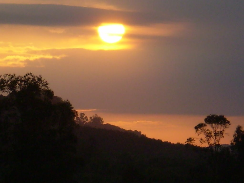 Por do sol em Lindolfo Collor by Rodrigo Borges