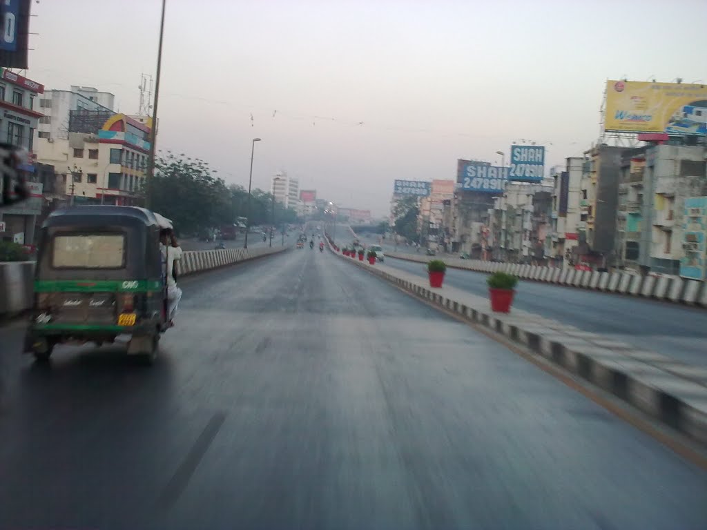 Ring Road without Traffic by tarunyadav1989