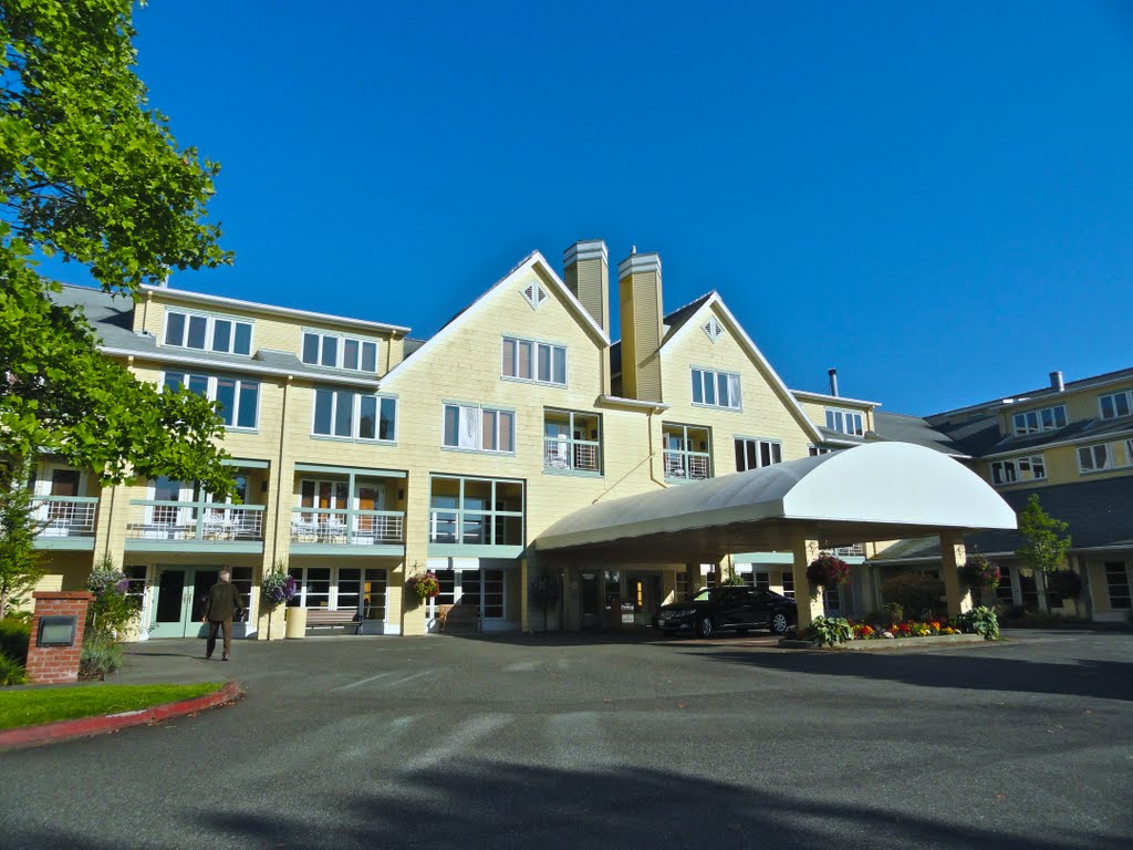 Semiahmoo Resort by Edwin Brion