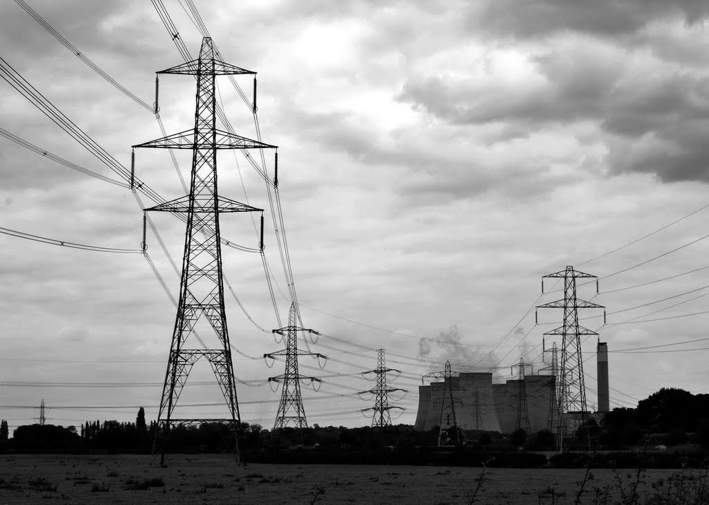 Ratcliffe on Soar Power Lines by ♫ Russ Hamer