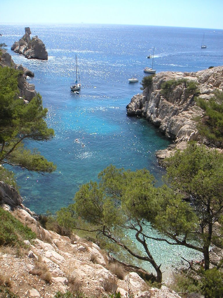 Calanque_Sugiton_1 by Francois CHARNAVEL