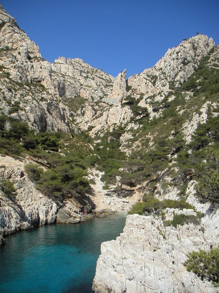 Calanque_Sugiton_3 by Francois CHARNAVEL