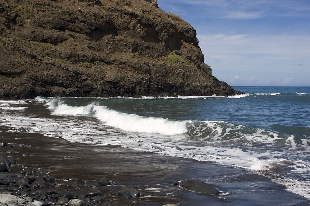 Porto da Cruz; Strand / beach by europamitte