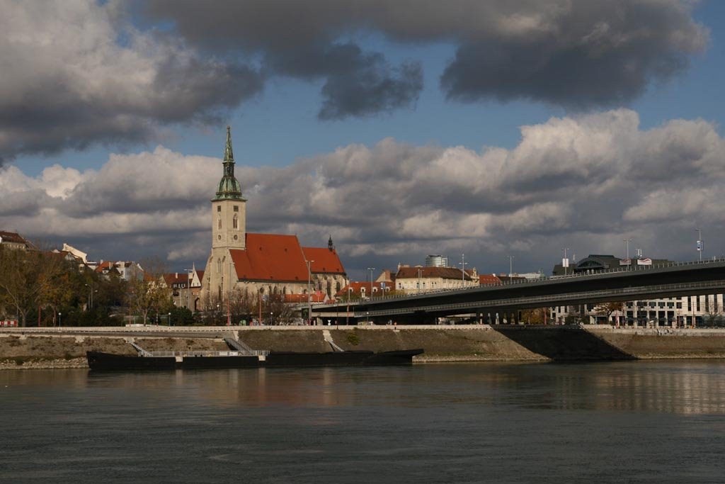 Bratislava: Cathedral of St. Martin by Dark000