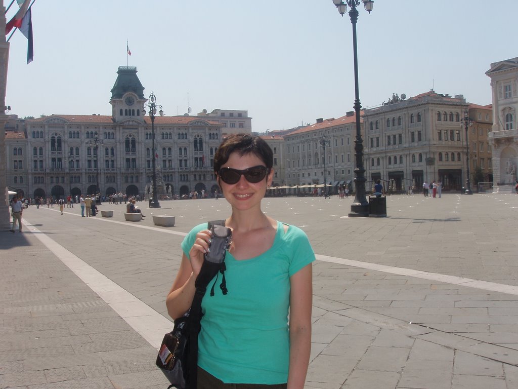 Piazza Unità d'Italia by Mario Trieste