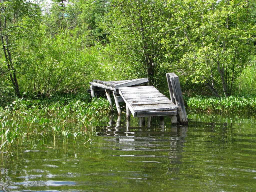 Broken down dock by Mr Ken...