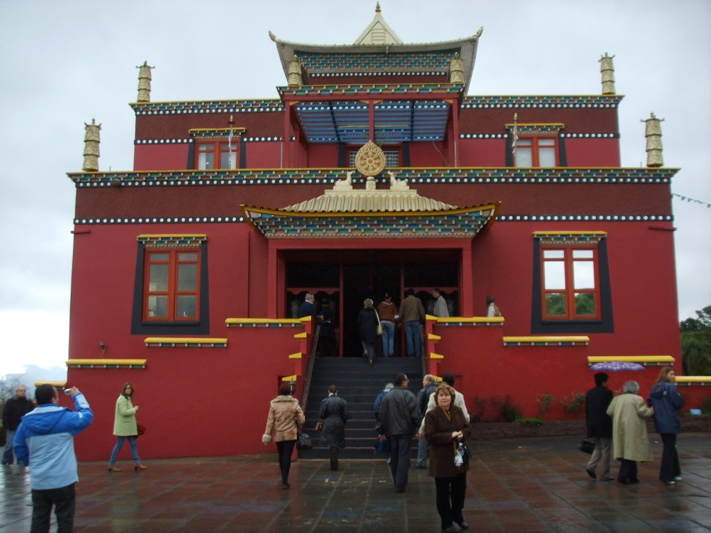 Chagdud Gonpa Khadro Ling - Centro Budista de Três Coroas - Templo by Antonio Carlos Torre…