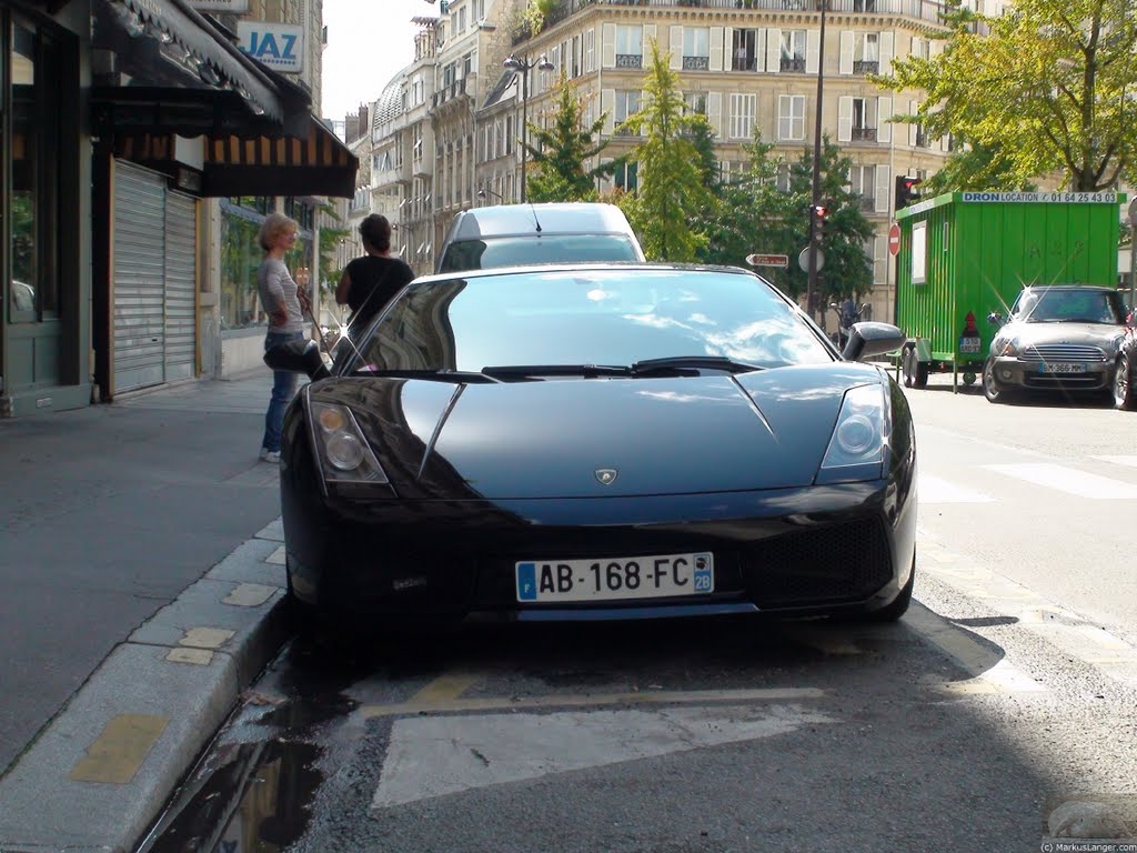 Lamborghini in Paris by mlong