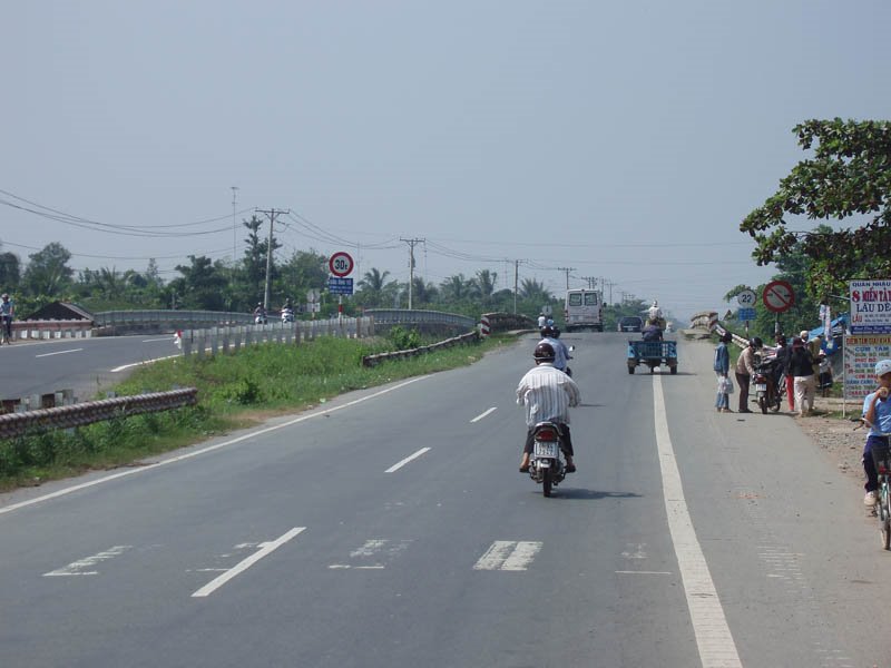 Cầu - Ông Vẽ (Km2014-647 QL-1) - Bridge by Vietnam - Paracels