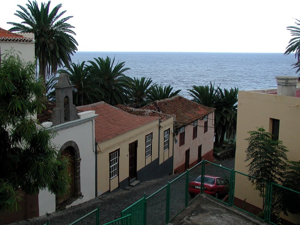 San Andres - Street by Marc Wensveen