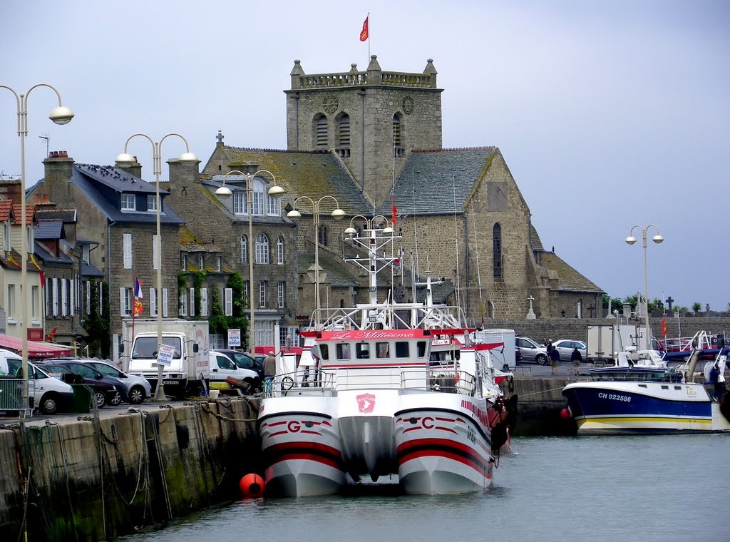 Barfleur - Zoom sur le double coque by epaulard59