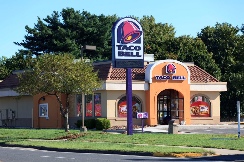 Taco Bell by Joesaman