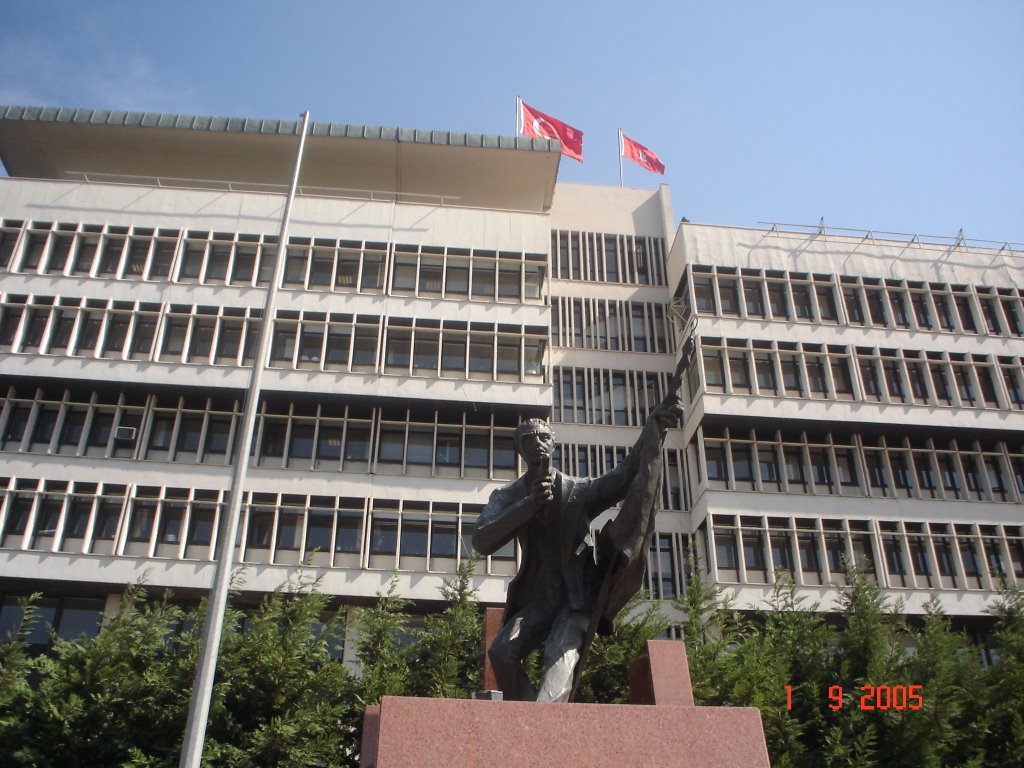 First Bullet Statue of Turkish Journalist HASAN TAHSİN-Konak İzmir by RTUNÇEL