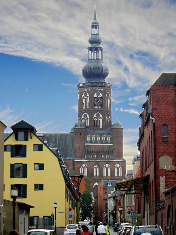 Greifswalder Dom by chpagenkopf