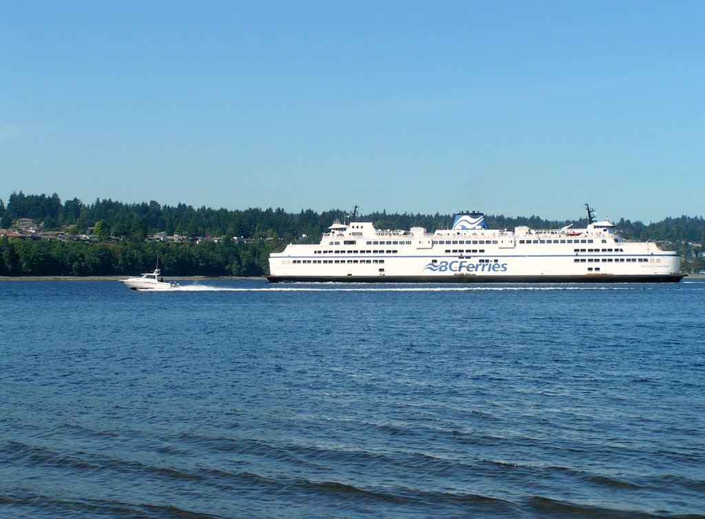 BC Ferry in Departure Bay by thejosephsolution