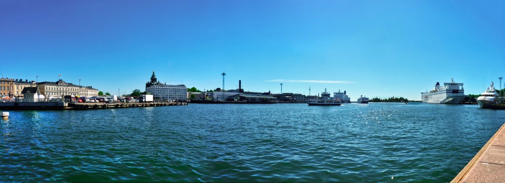 From The Helsinki Market Square (Lübeck Pier) to the sea, PANORAMA, 4.6.2011, 10:25 by jknaus