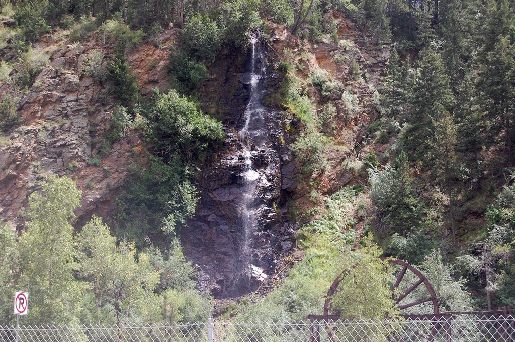 Bridal Veil Falls, Colorado by conradthedog