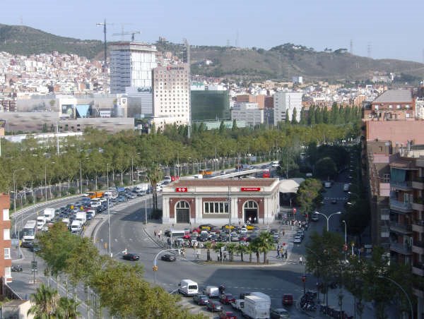 Estaciónd el Norte desde Avinguda Meridiana by conilleta