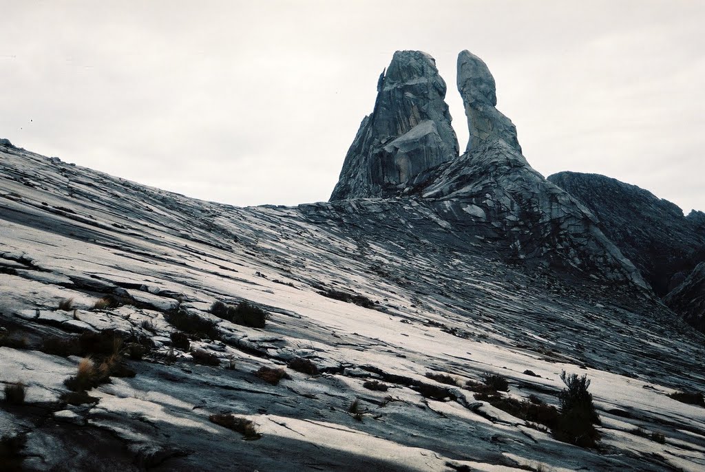 Mt Kinabalu by Kelabyte