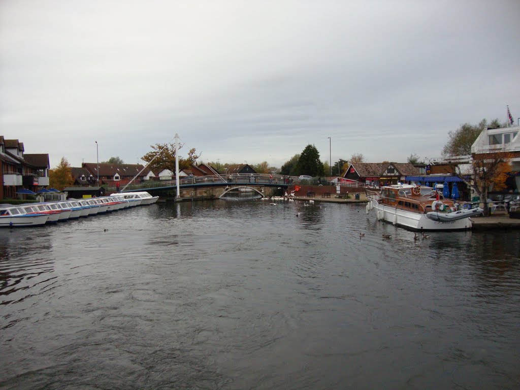 Boat on the Broads by Sharooney