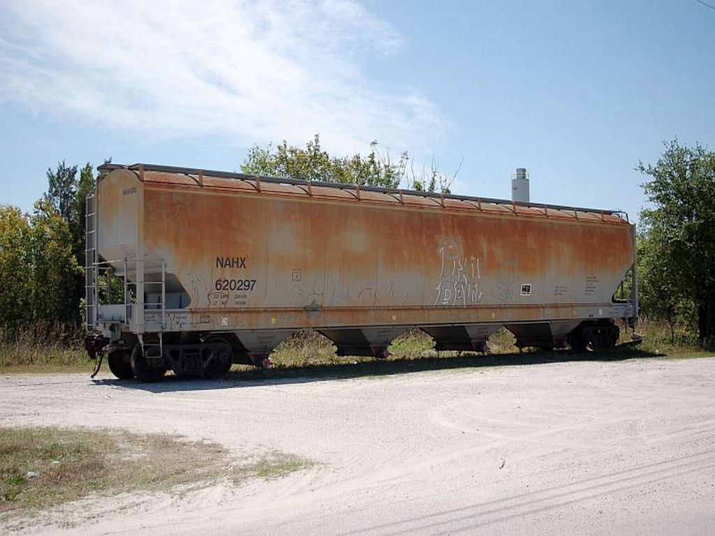 General Electric Rail Services Corporation Covered Hopper No. 620297 at DeLand, FL by Scotch Canadian